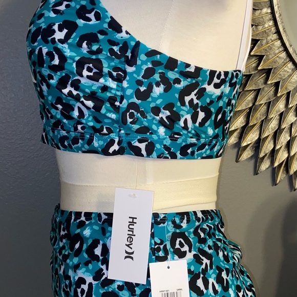 Hurley green animal print bikini set - Picture 9 of 16